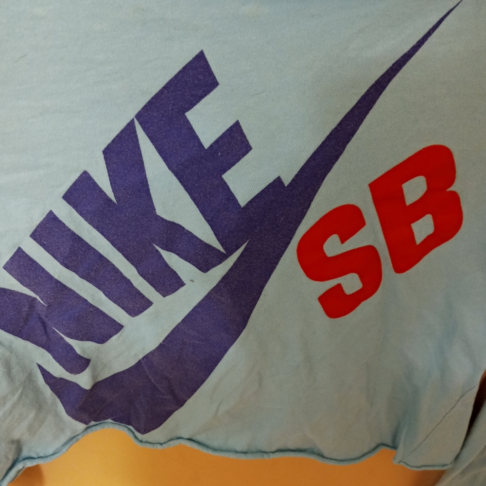 Shirt - Picture 4 of 4